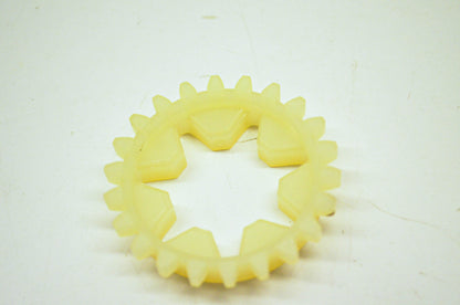 New OEM Stihl 1119-642-1501, LC16D02 Star Spur Gear NOS