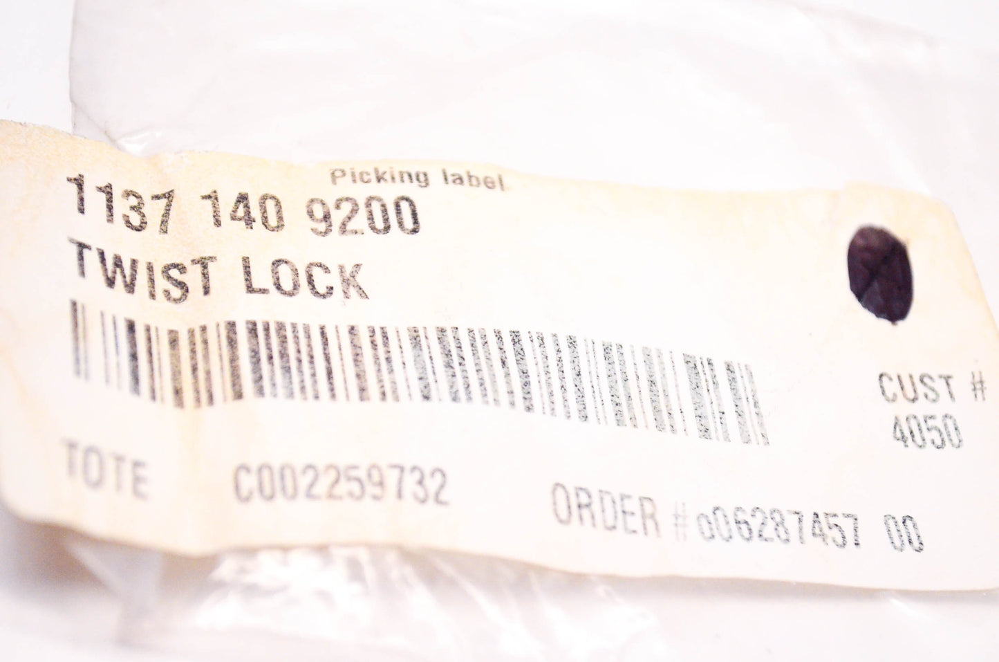 New OEM Stihl 1137-140-9200 Twist Lock NOS