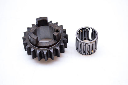 New OEM Arctic Cat 0702-371 Idler 20T Sprocket Assembly NOS