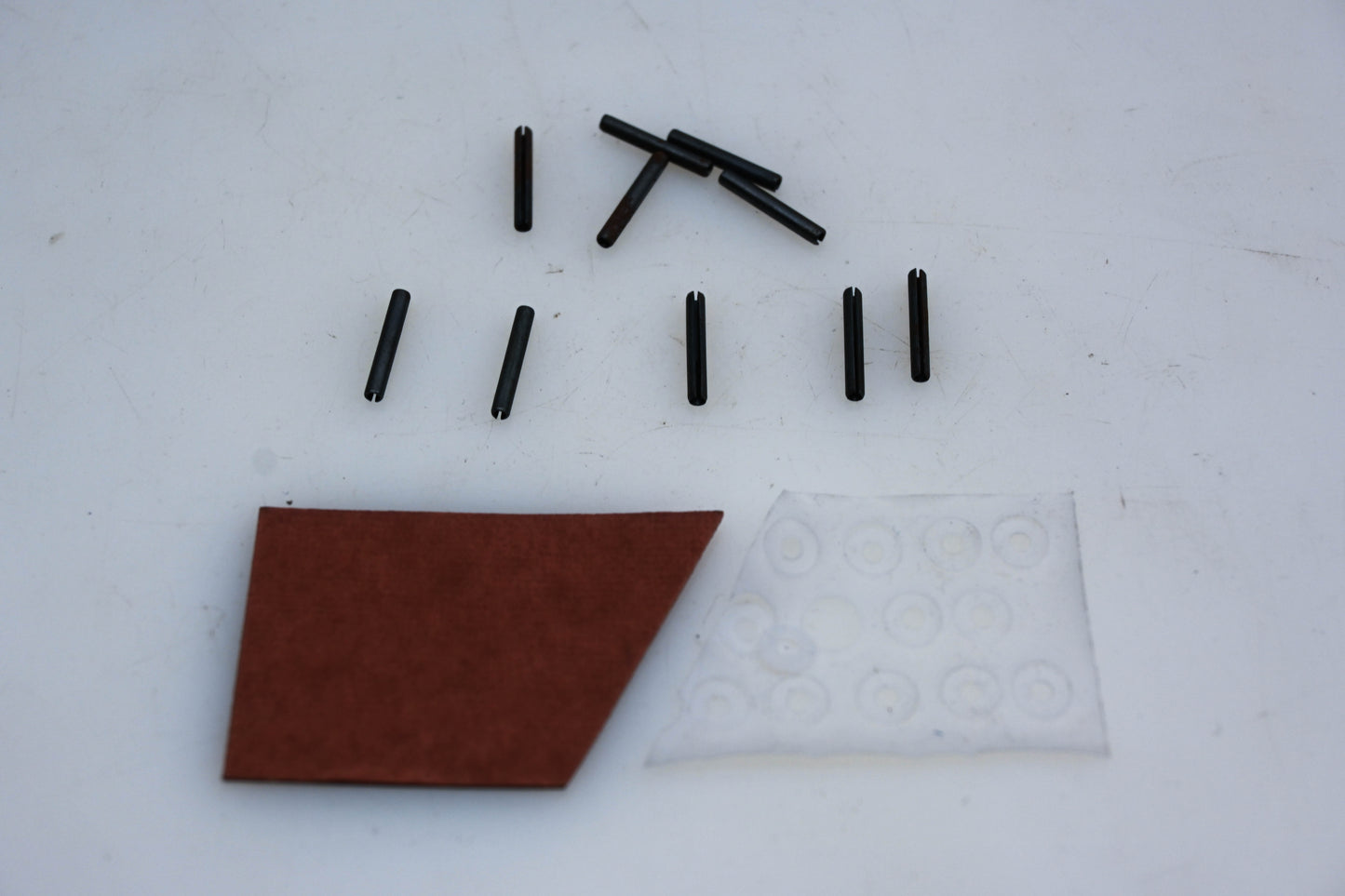 New OEM Briggs & Stratton 391413 Carburetor Repair Kit Qty 10 NOS
