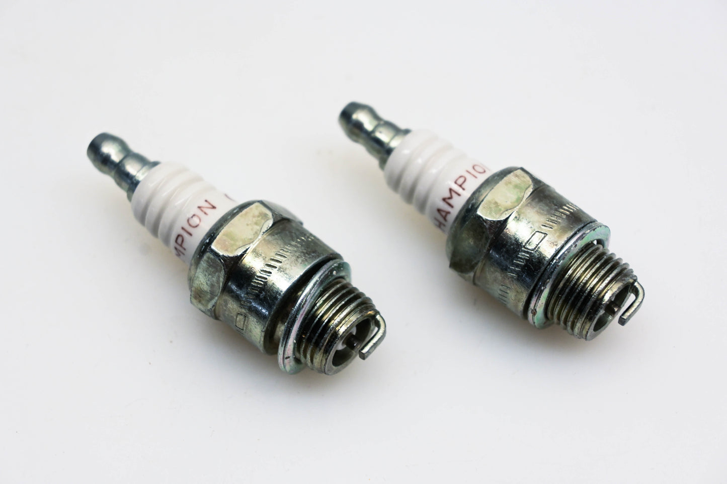 Champion CJ14 Sparkplugs Qty 2 NOS
