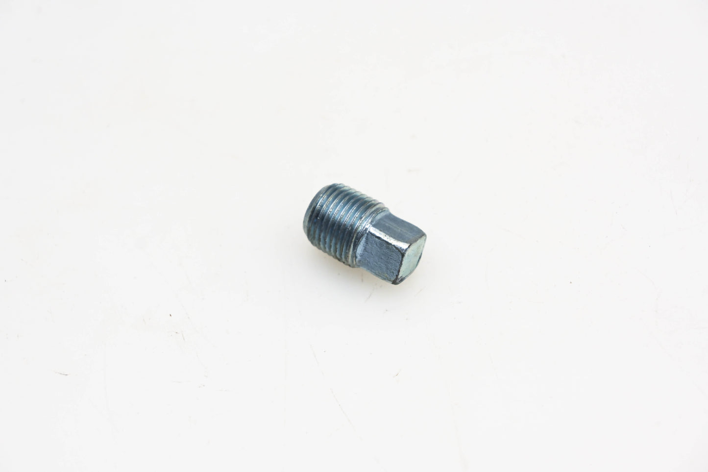 New OEM Tecumseh 9556 Pipe Plug NOS