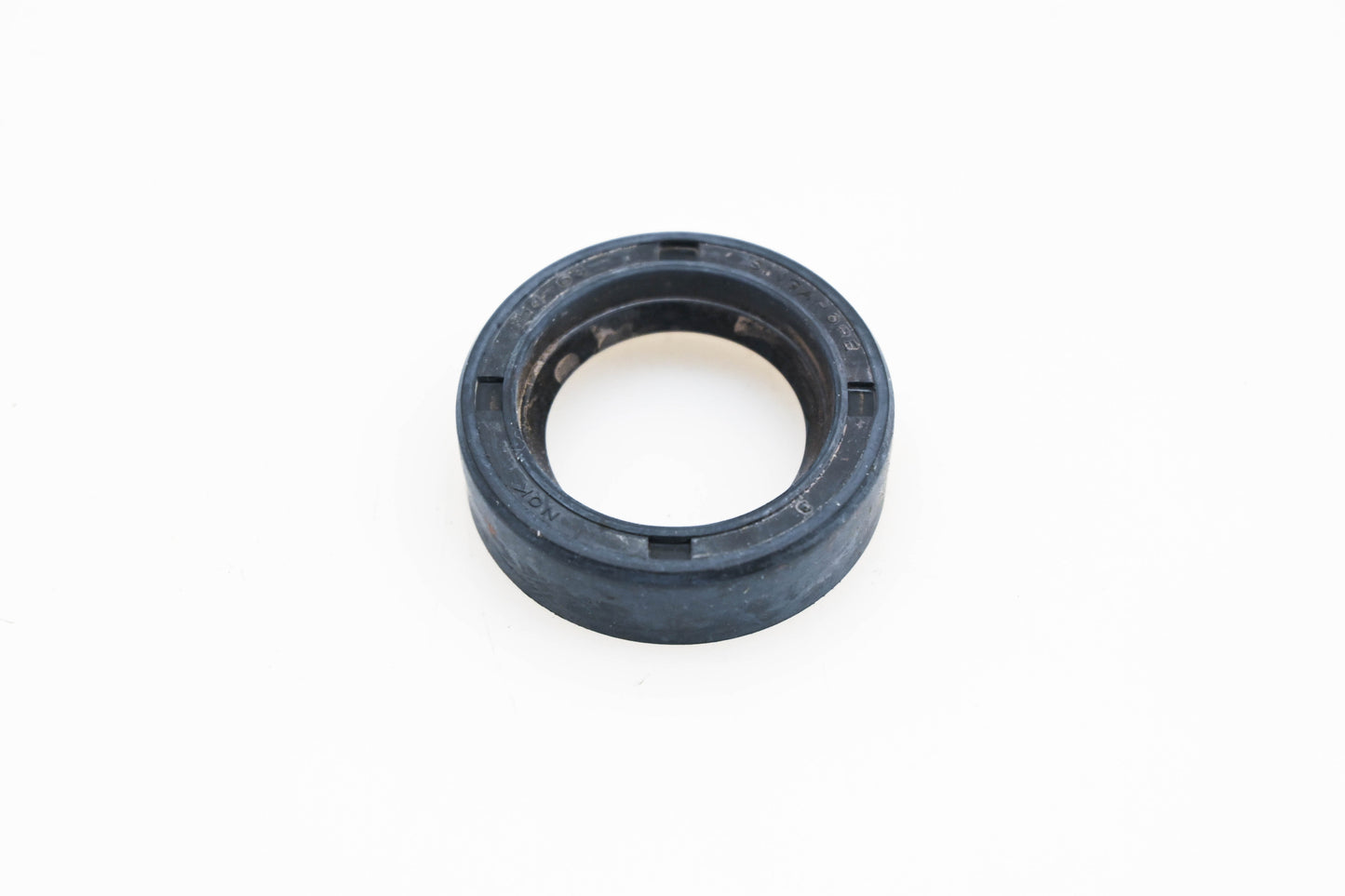 New OEM Tecumseh 27876B Oil Seal NOS