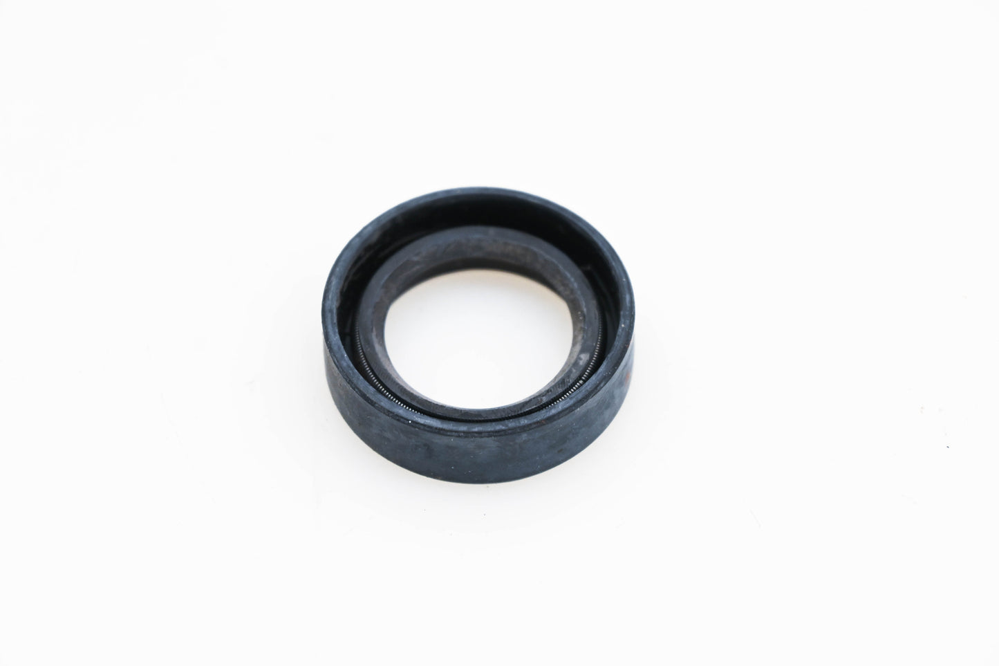 New OEM Tecumseh 27876B Oil Seal NOS