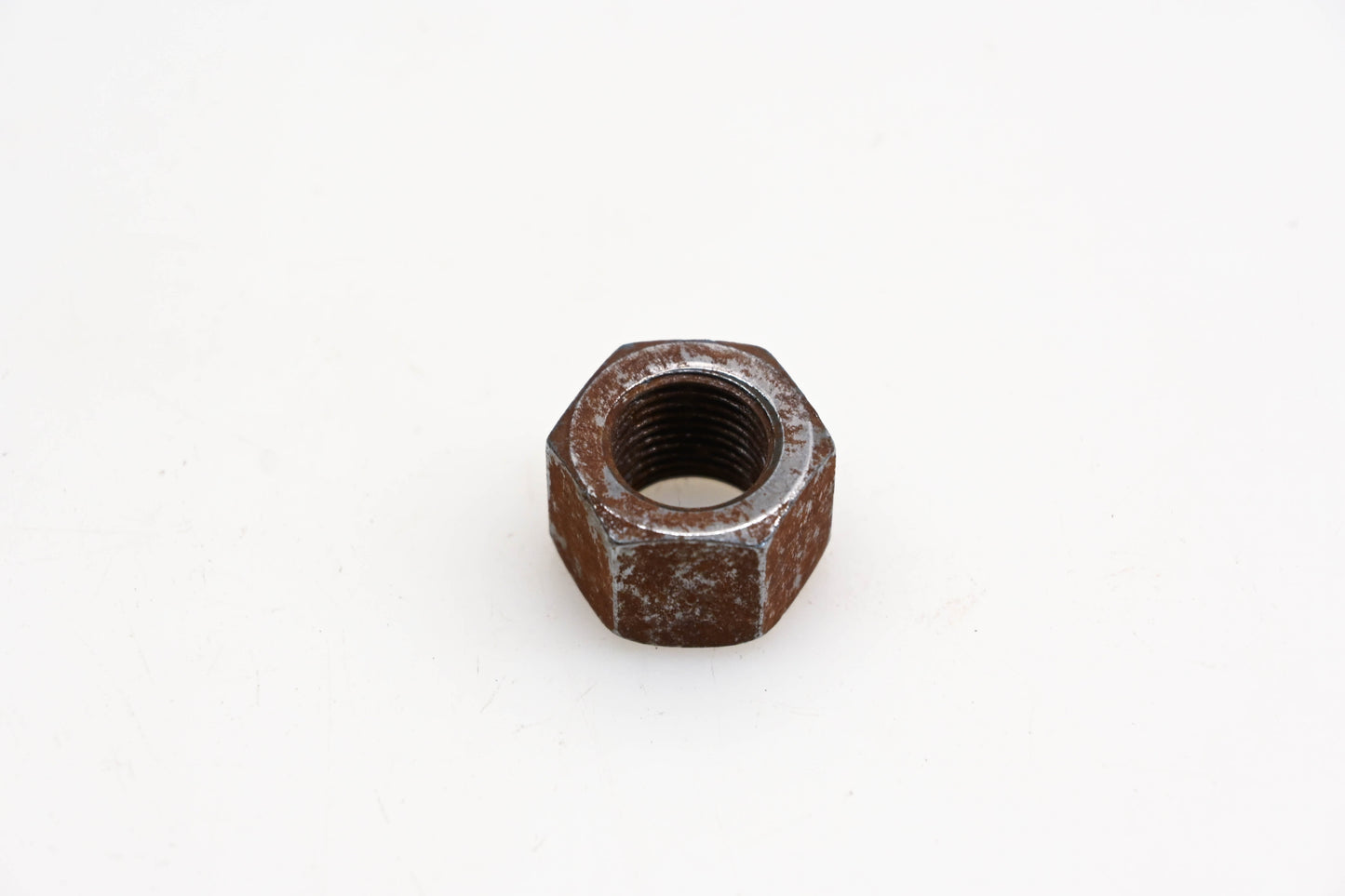 New OEM Tecumseh 650863 Flywheel Nut NOS