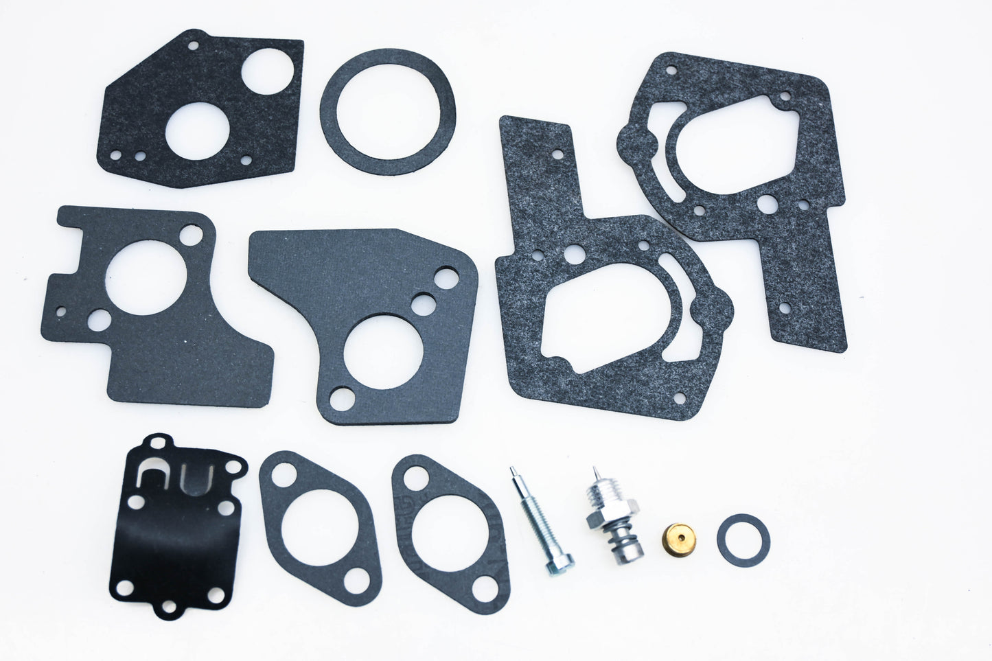 New OEM Briggs & Stratton 495606 Carburetor Overhaul Kit NOS