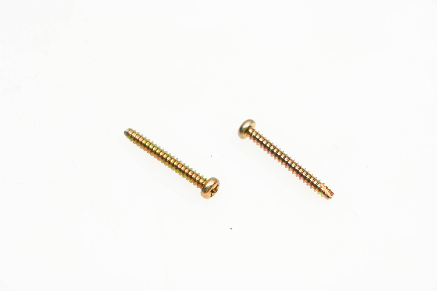 New OEM Echo 90024603025 Screws Qty 2 NOS