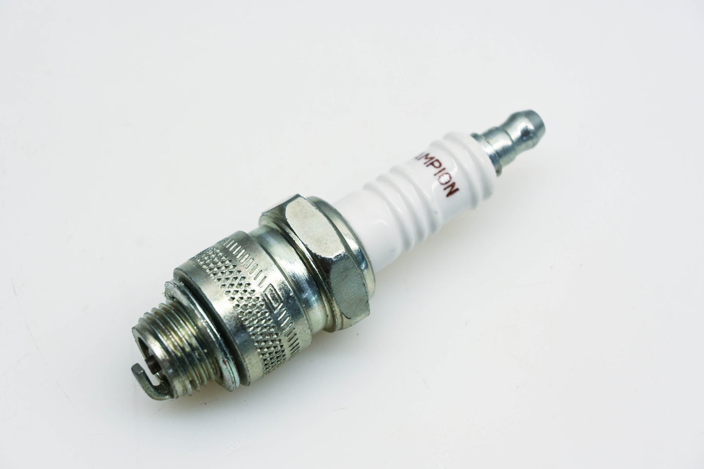 Champion RJ12C, 592 Spark Plug NOS