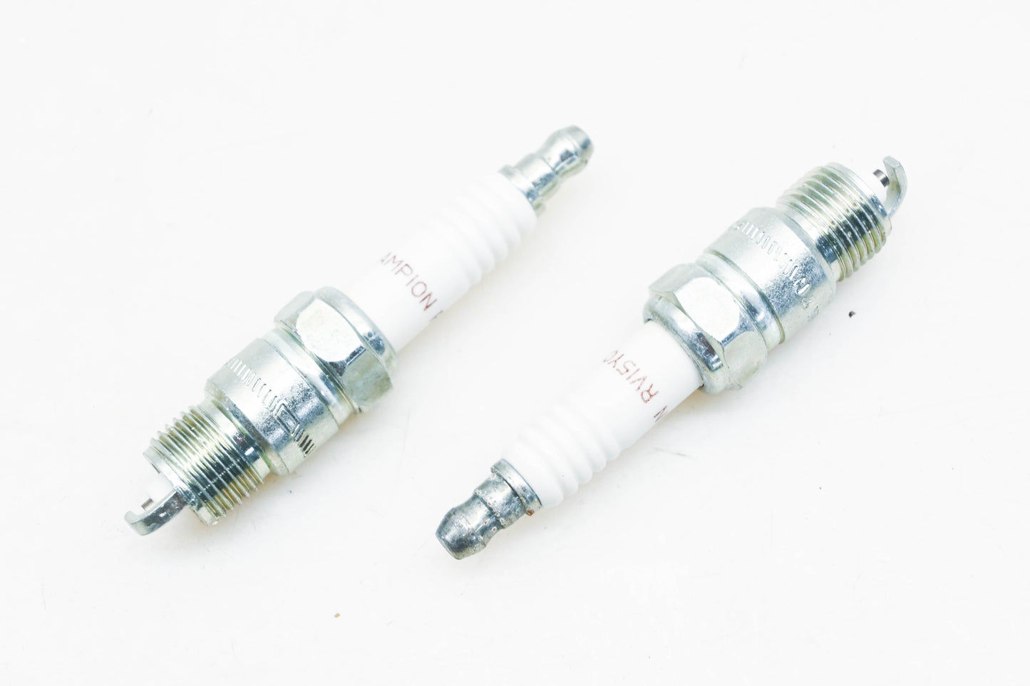 Champion RV15YC4 Spark Plugs Qty 2 NOS