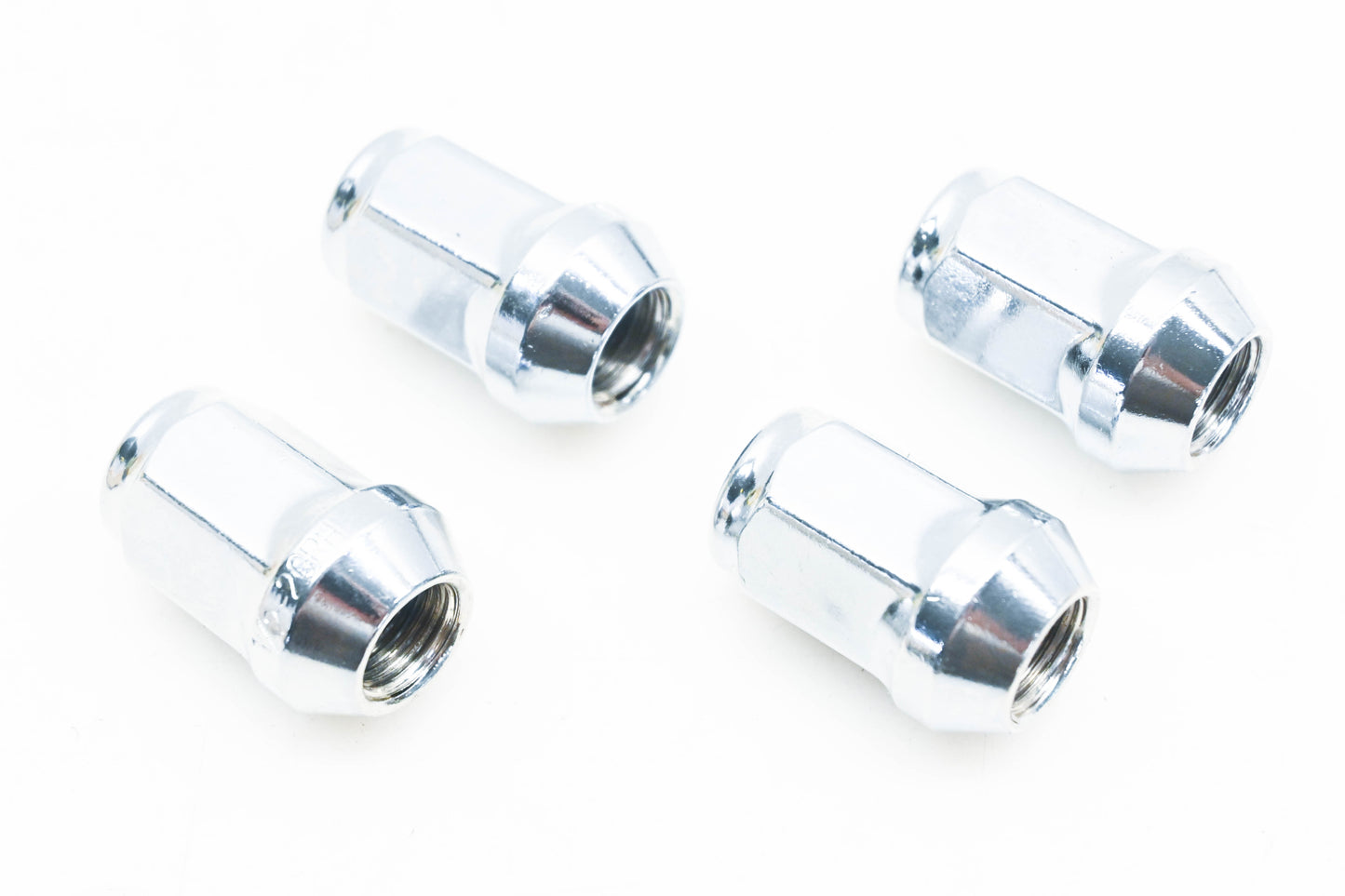 Aftermarket HT032-17 Chrome Lug Nuts 1/2-20RH Qty 4 NOS