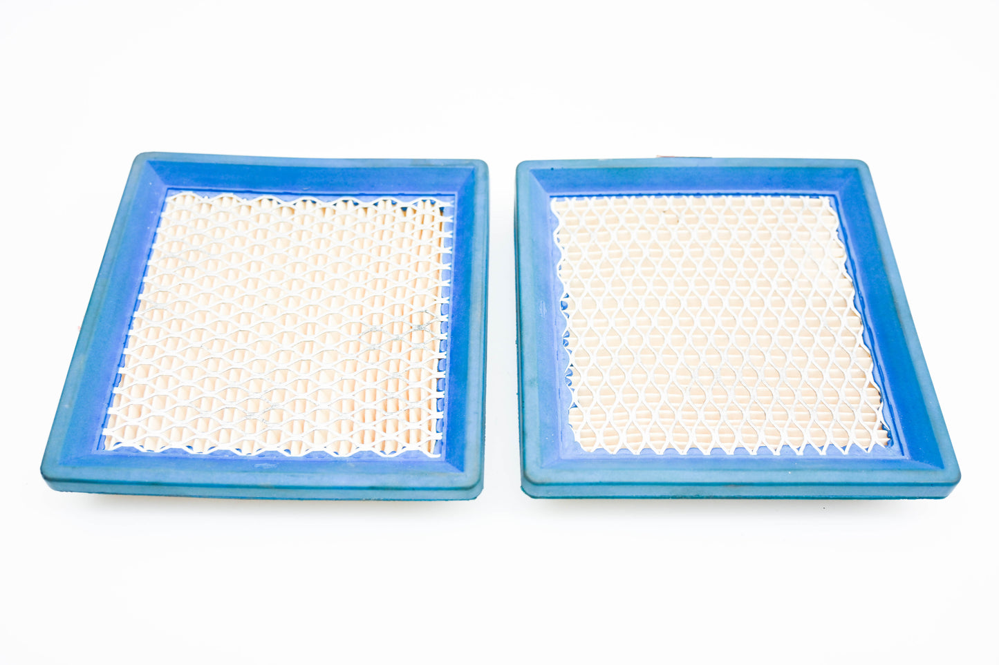 New OEM Briggs & Stratton 399877 Air Filters Qty 2 NOS