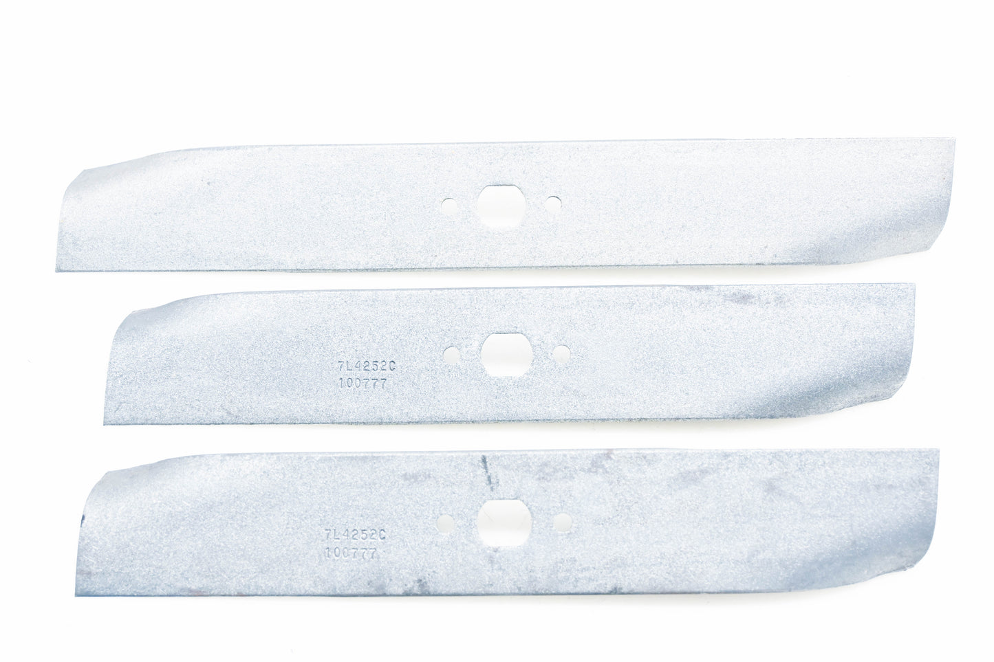 Wheel Horse 101335, 100777 Lawnmower Blades NOS