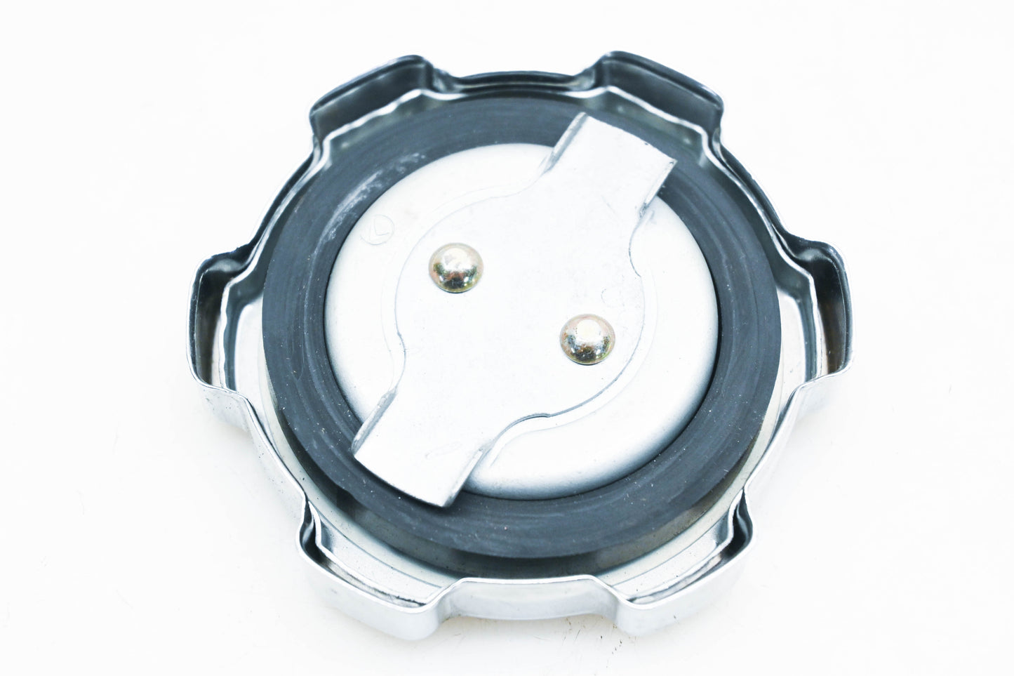 Aftermarket 043-04300-15 Subaru Robin Chrome Fuel Cap NOS