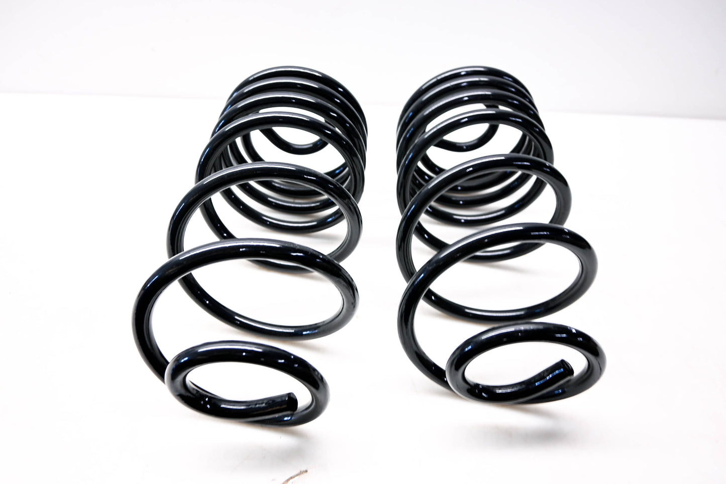 Roadmates 110184, CC651 Coil Spring Kit NOS