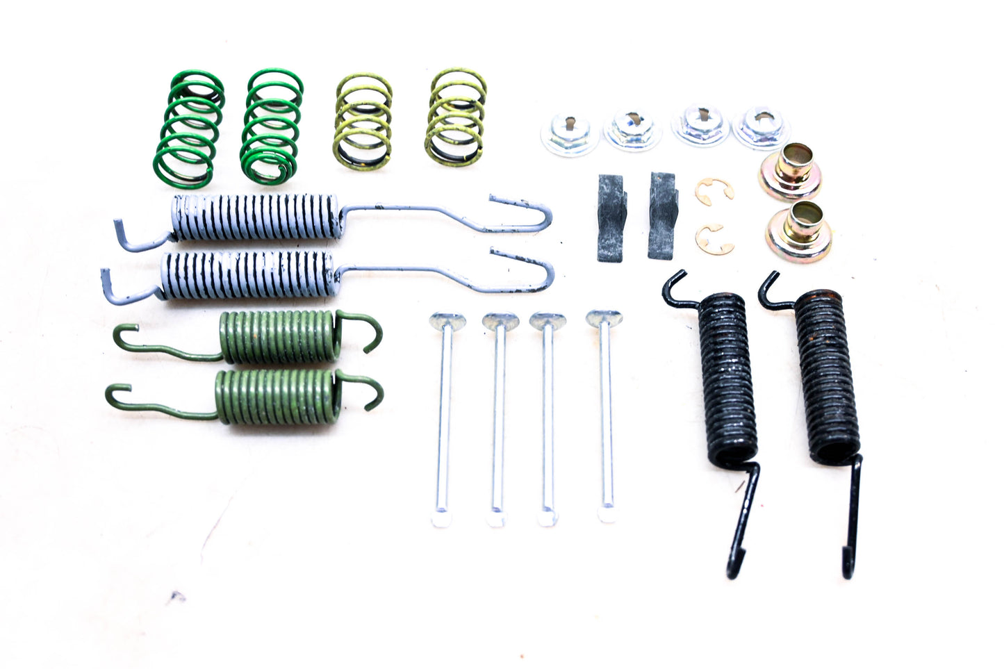 Carlson H7046, 13-7961-0X1 Drum Brake Hardware kit NOS