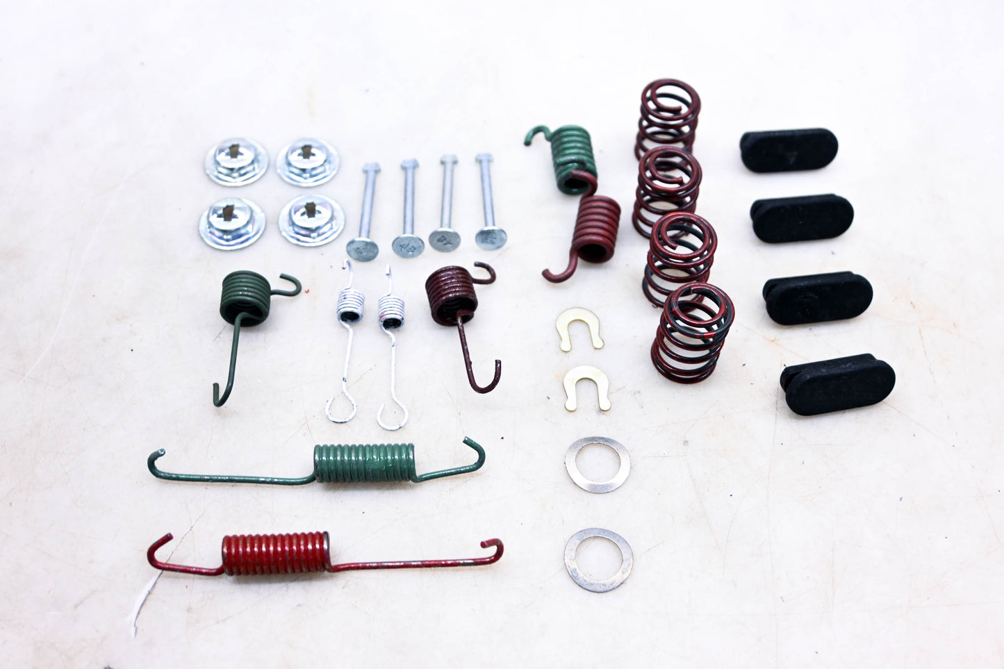 Carlson H7251, 13-7975-8X1 Drum Brake Hardware kit NOS