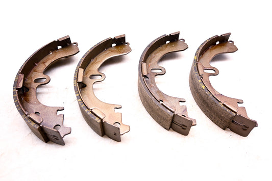 Parts Master FB529 Brake Shoes Kit NOS