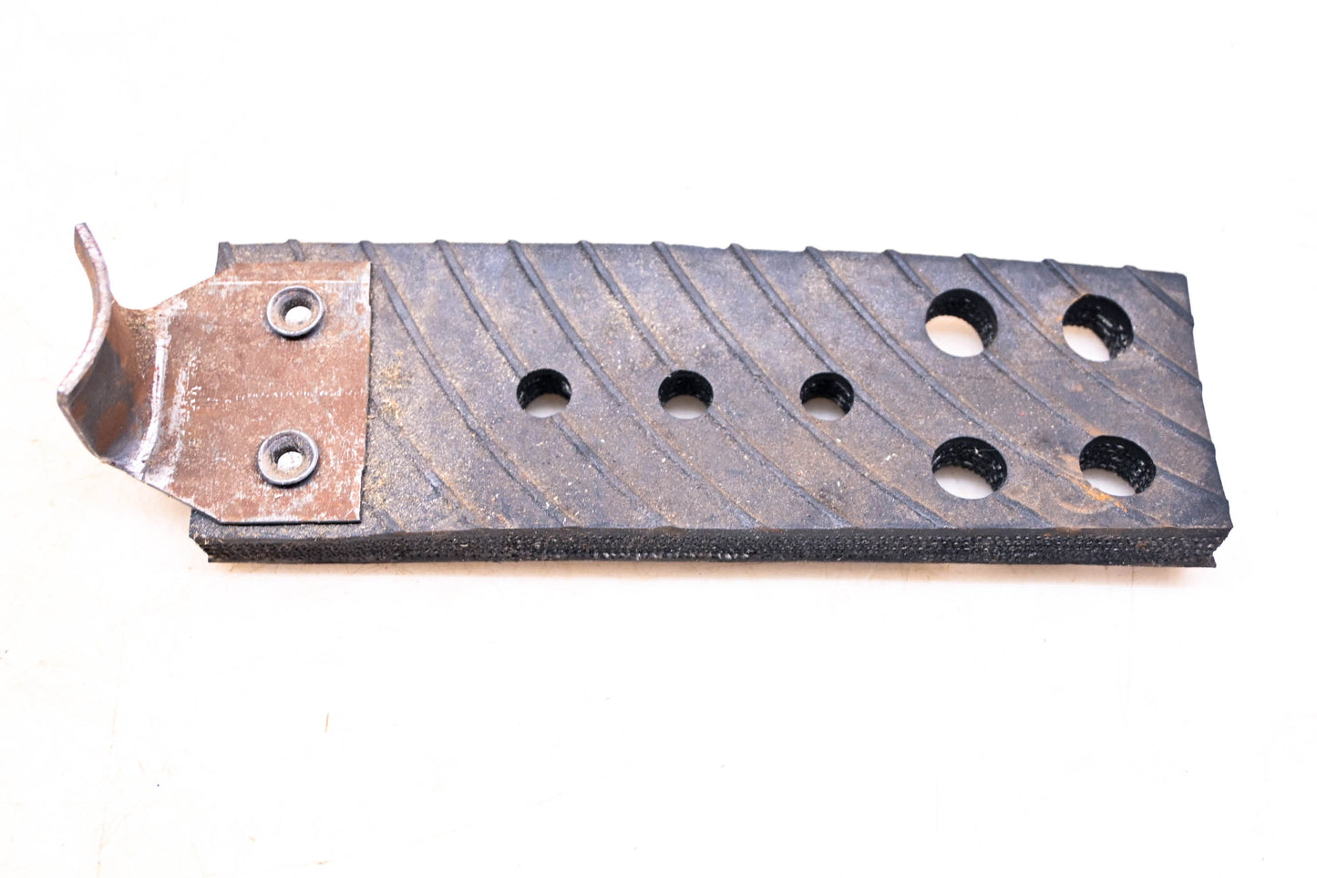 Nickson TPH-17, 140 7 Hole Tailpipe Hanger NOS