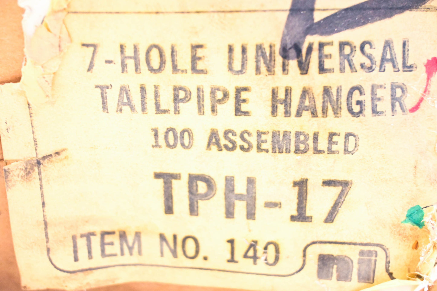 Nickson TPH-17, 140 7 Hole Tailpipe Hanger NOS