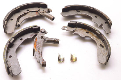 Parts Master FB476 Non Asbestos Brake Shoe Kit NOS