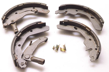 Parts Master FB476 Non Asbestos Brake Shoe Kit NOS