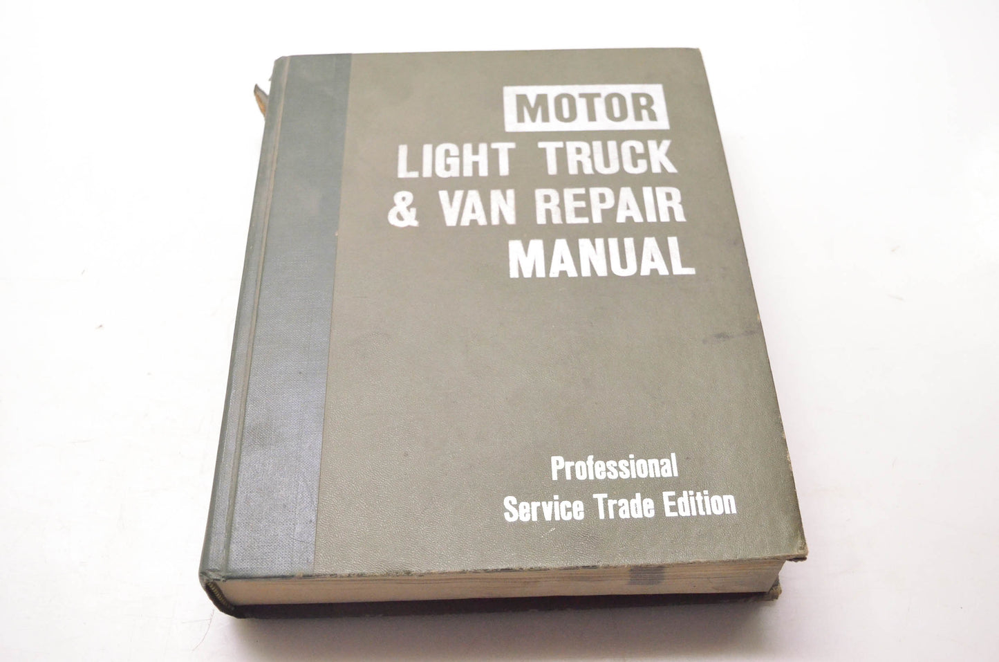 Motor 0-87851-580-1, 76-644565 Light Truck & Van Repair Manual 1977-84 First Edition