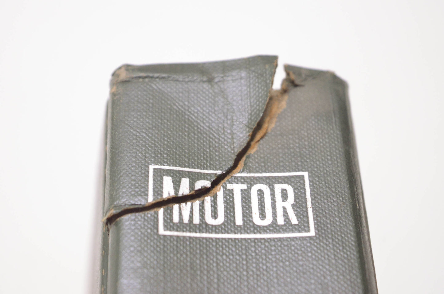 Motor 0-87851-580-1, 76-644565 Light Truck & Van Repair Manual 1977-84 First Edition