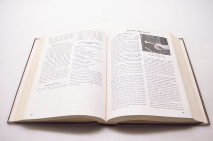 Motor 0-910992-25-8 Auto Engines & Electrical Systems Sixth Edition Third Printing 1973