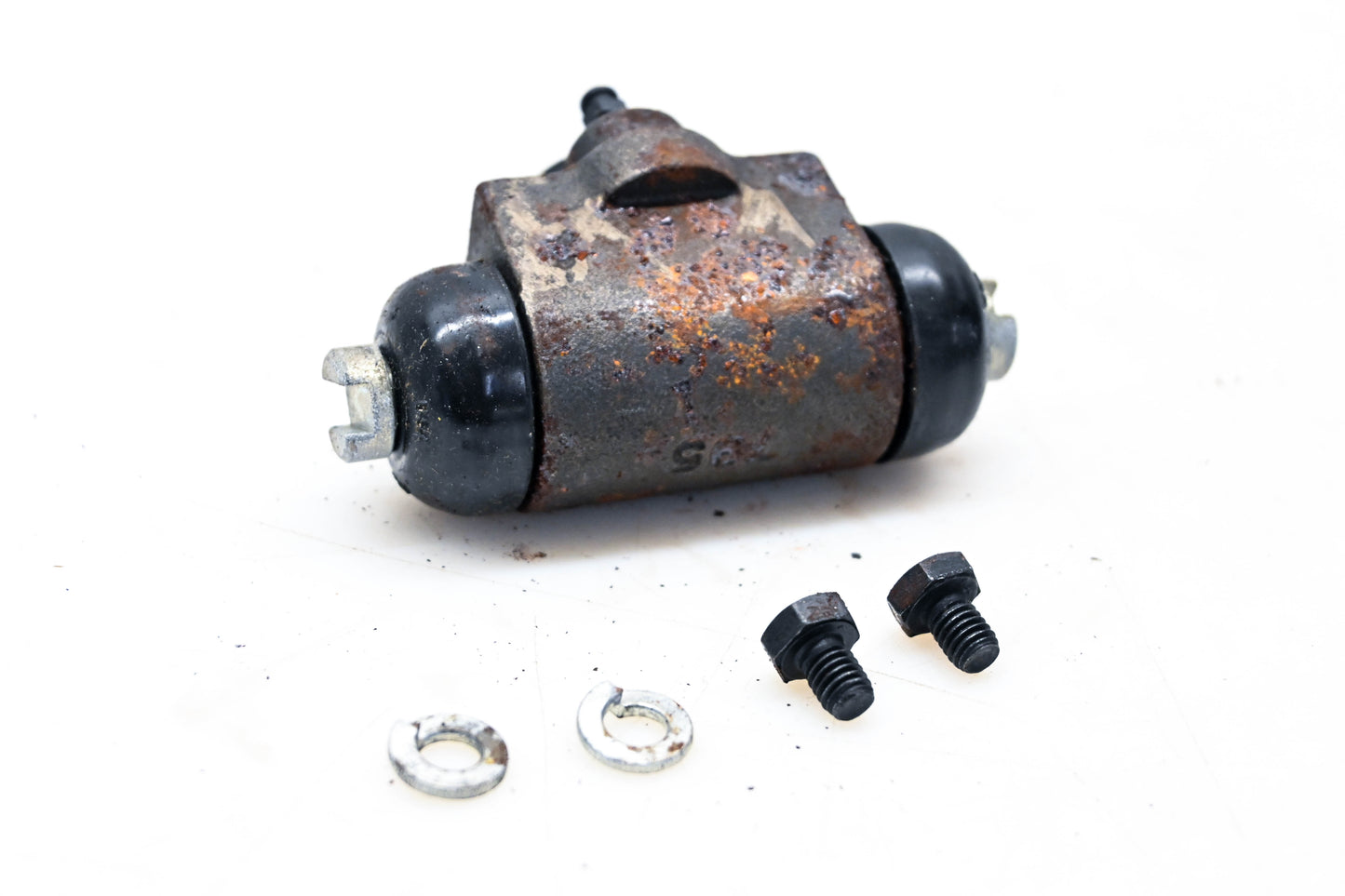 Parts Master WC37581, WC106167 Brake Cylinder Kit NOS