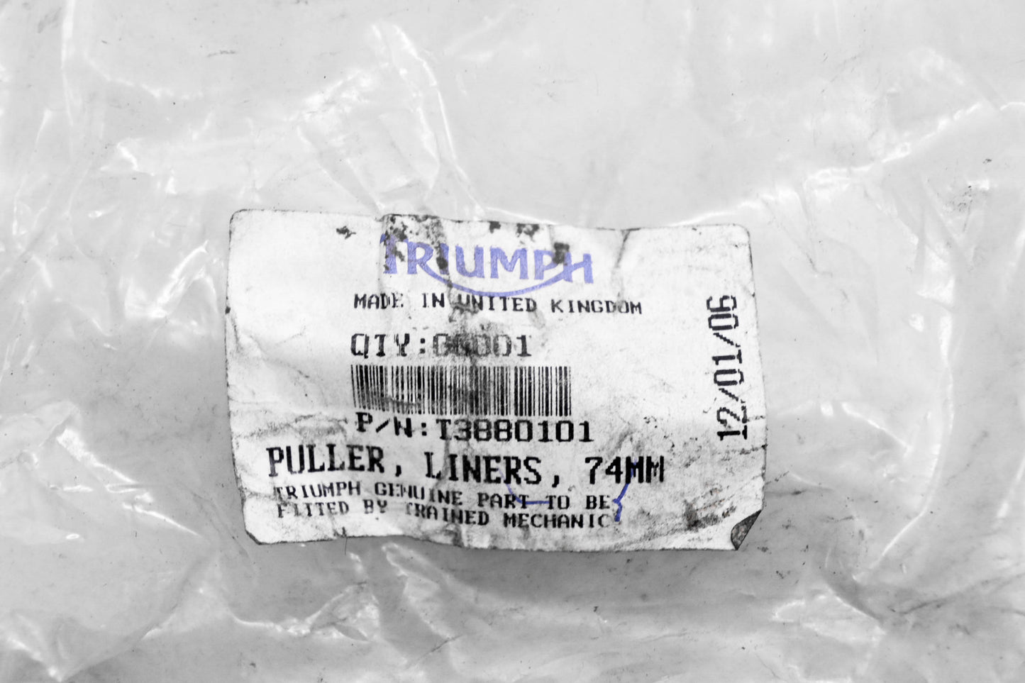 New OEM Triumph T3880101 Cylinder Liner 74mm Puller NOS