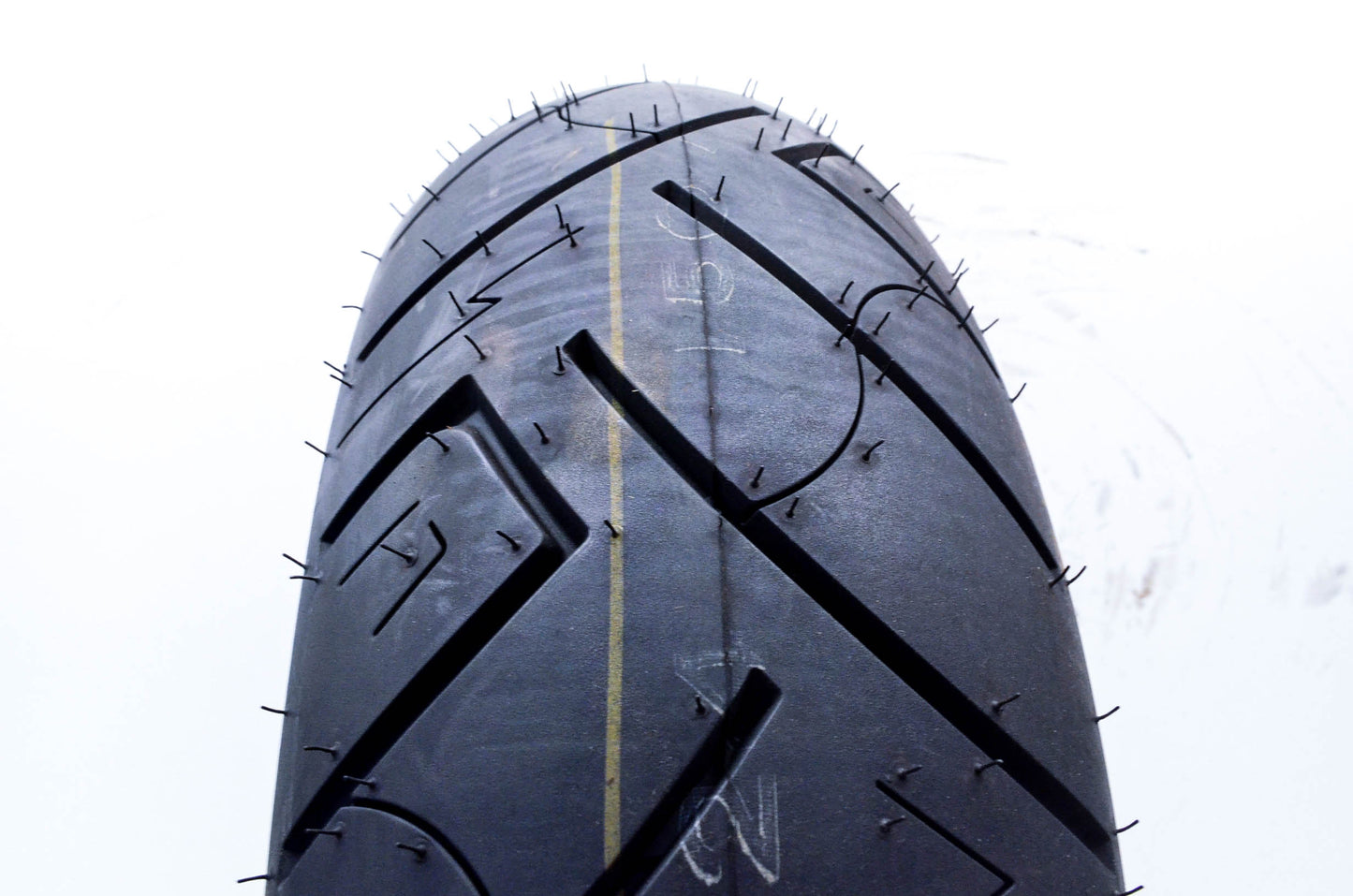 Shinko SR777 150/80-16 MC 71H Tire NOS