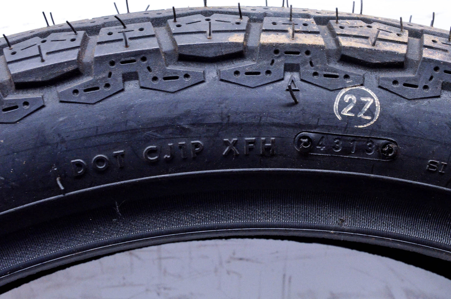 IRC GS-11 AW, IRC-13 3.50 H19 Tire NOS