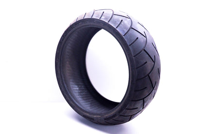 Metzler ME880 Marathon Steel Radial 240/40 R 18 M/C 79V Tire