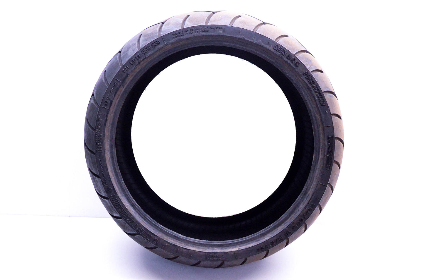 Metzler ME880 Marathon Steel Radial 240/40 R 18 M/C 79V Tire
