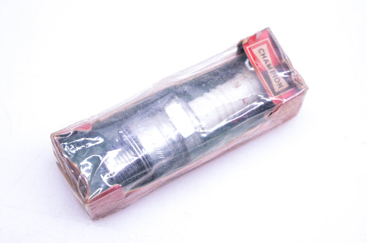 Champion L-4G-MC Sparkplug NOS