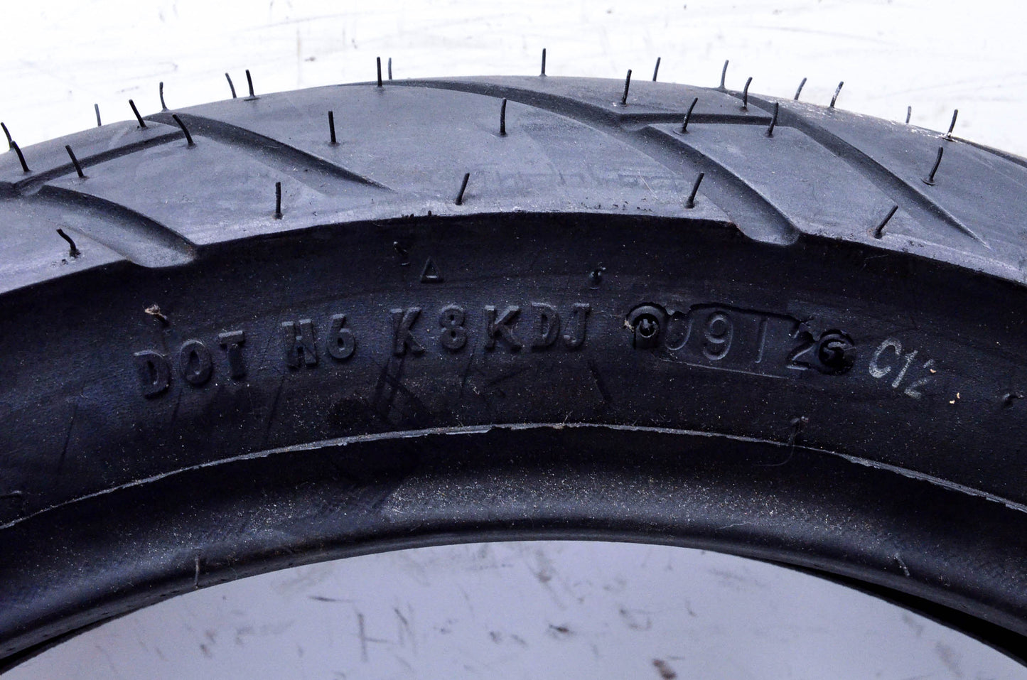 Shinko SR740, 87-4461 1.10/80-17 MC 58V Tire NOS