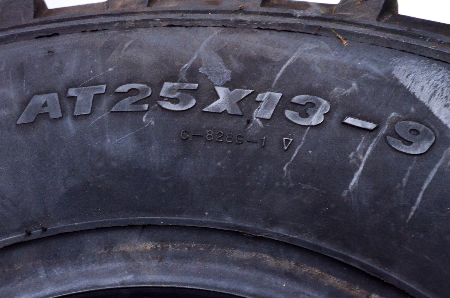 Lumber Jack 1001309587 AT25X13-9 Tire NOS