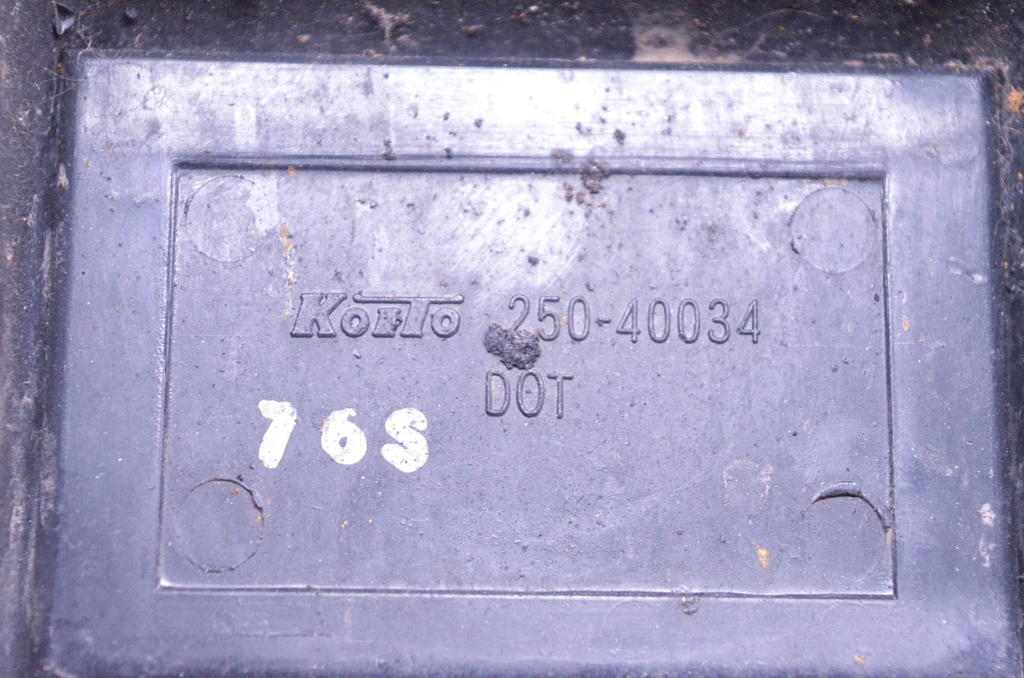Koito 250-40034 License Plate Light Cover