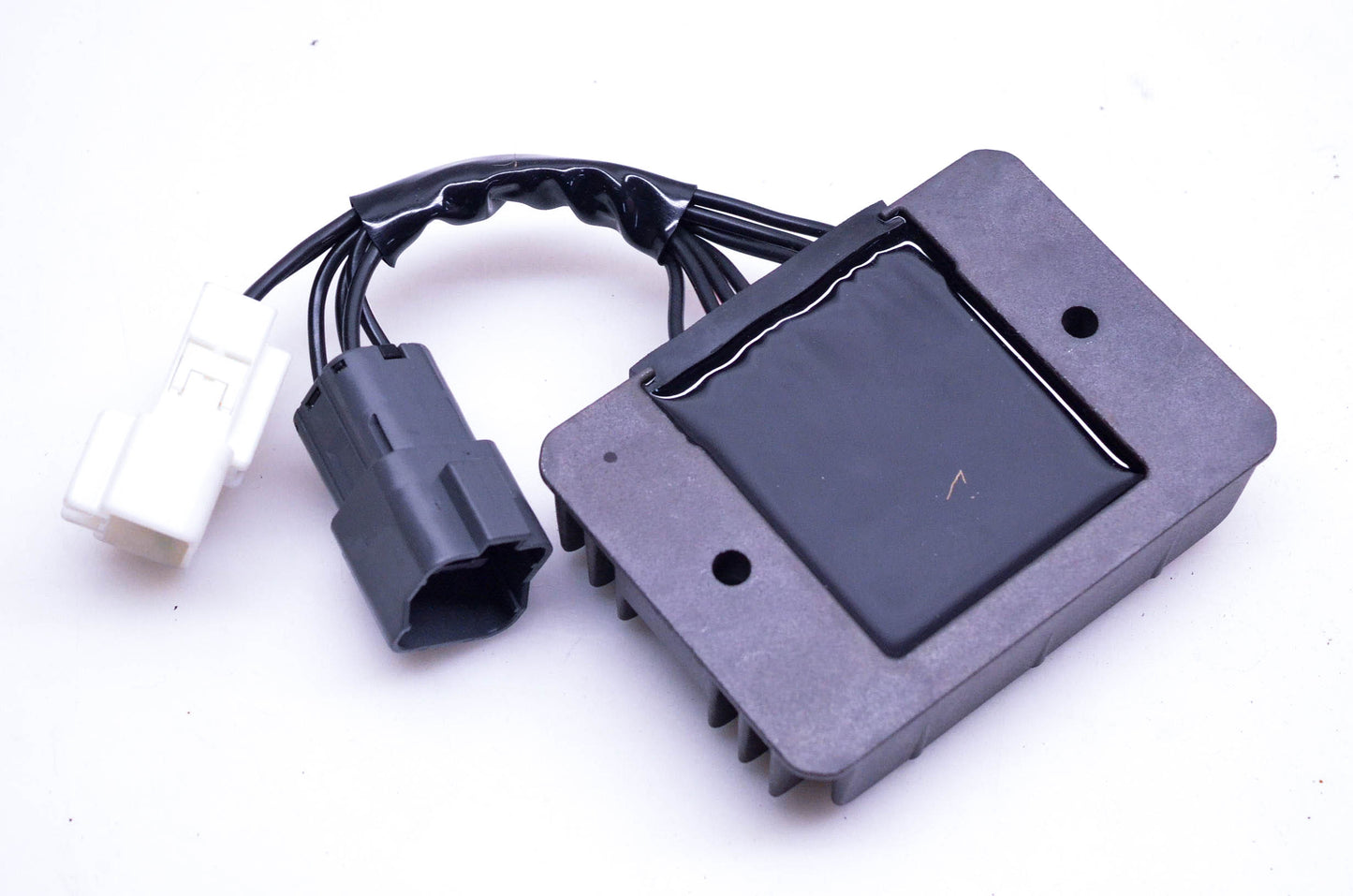 New OEM Suzuki 32800-05H20-RX0 Voltage Rectifier NOS
