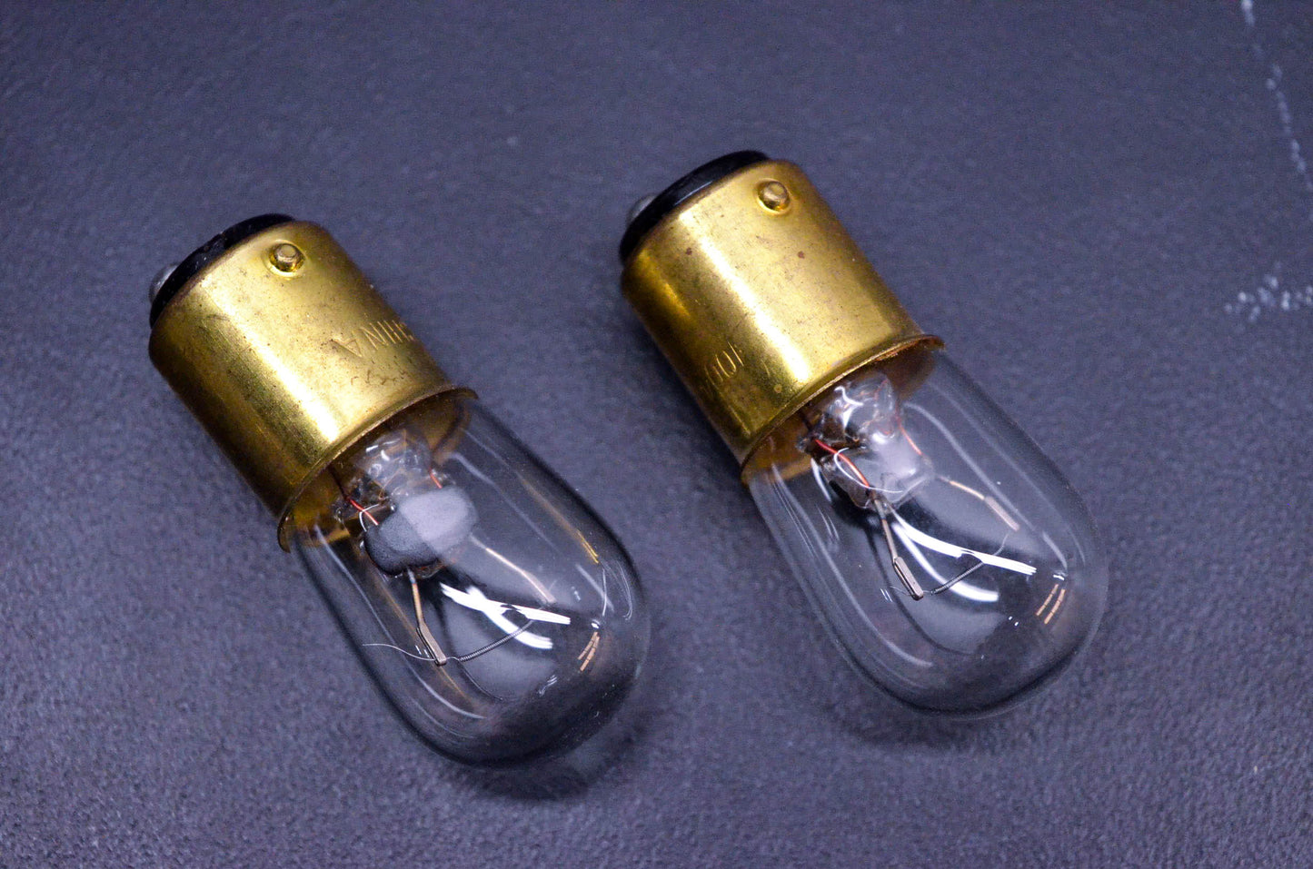 Aftermarket 1004 12v Bulbs Qty 2 NOS