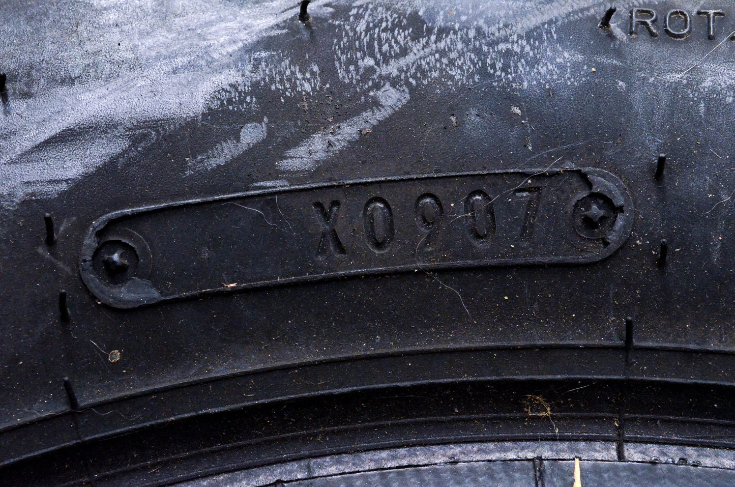 Dunlop KT145 AT25x10-12 Tire NOS