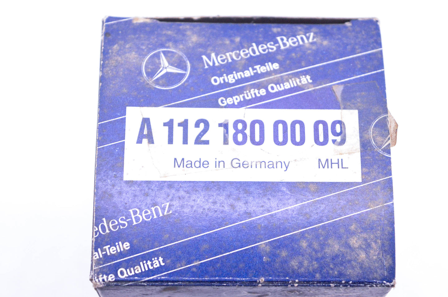 New OEM Mercedes-Benz A1121800009 Oil Filter Kit NOS