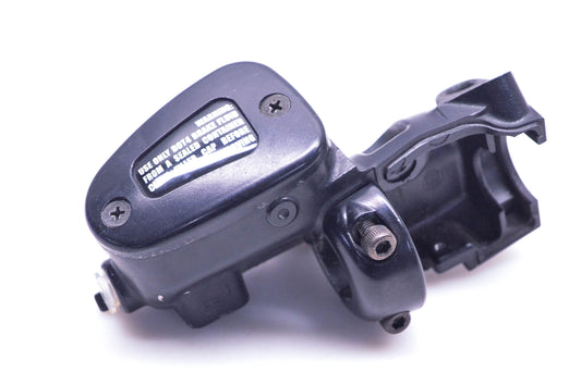 OEM Triumph 2012096 Front 1" Bar Brake Master Cylinder Assembly
