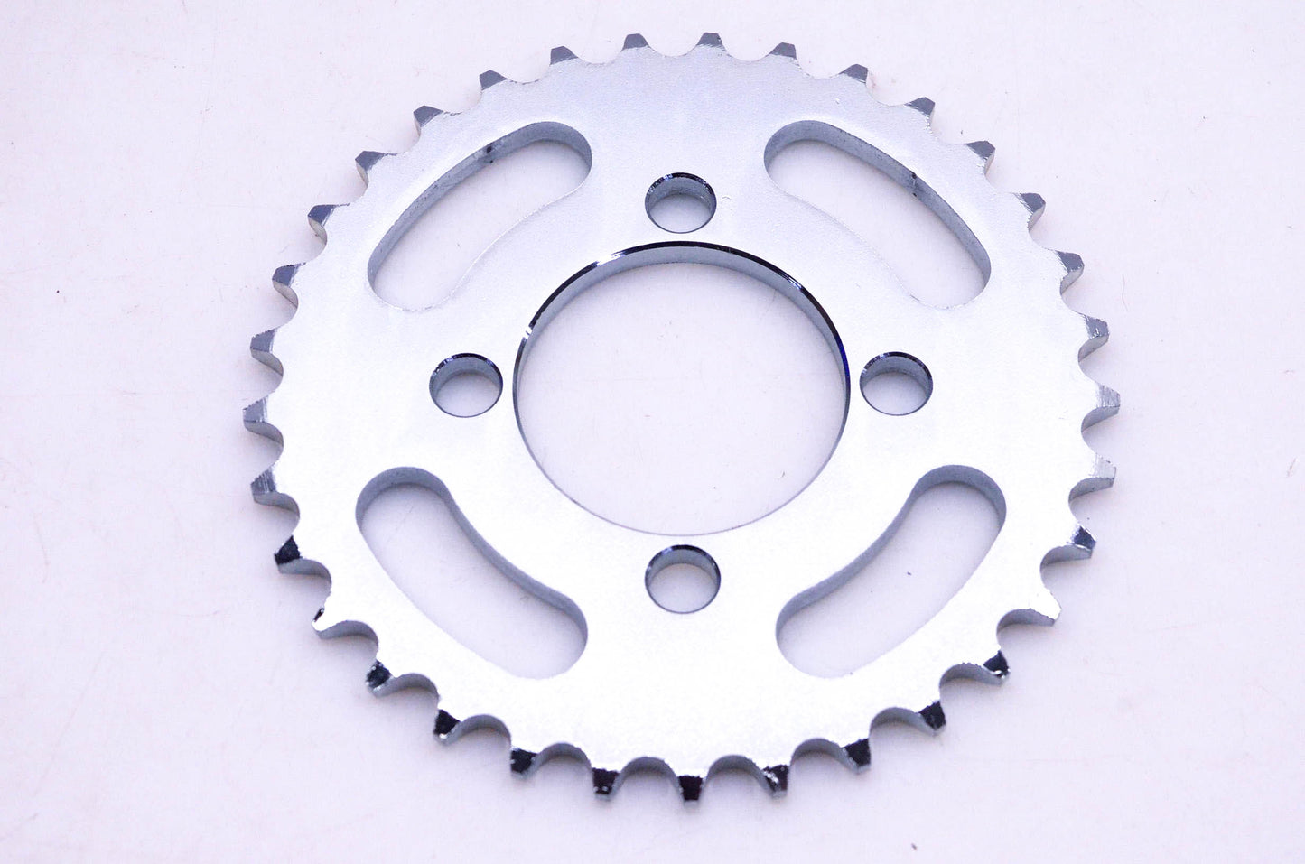 New OEM Suzuki K4204-10006 Hub Sprocket 33T NOS