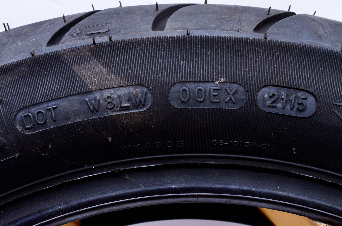 Michelin CAI 362316, 87-9754 140/90-16 Tire NOS