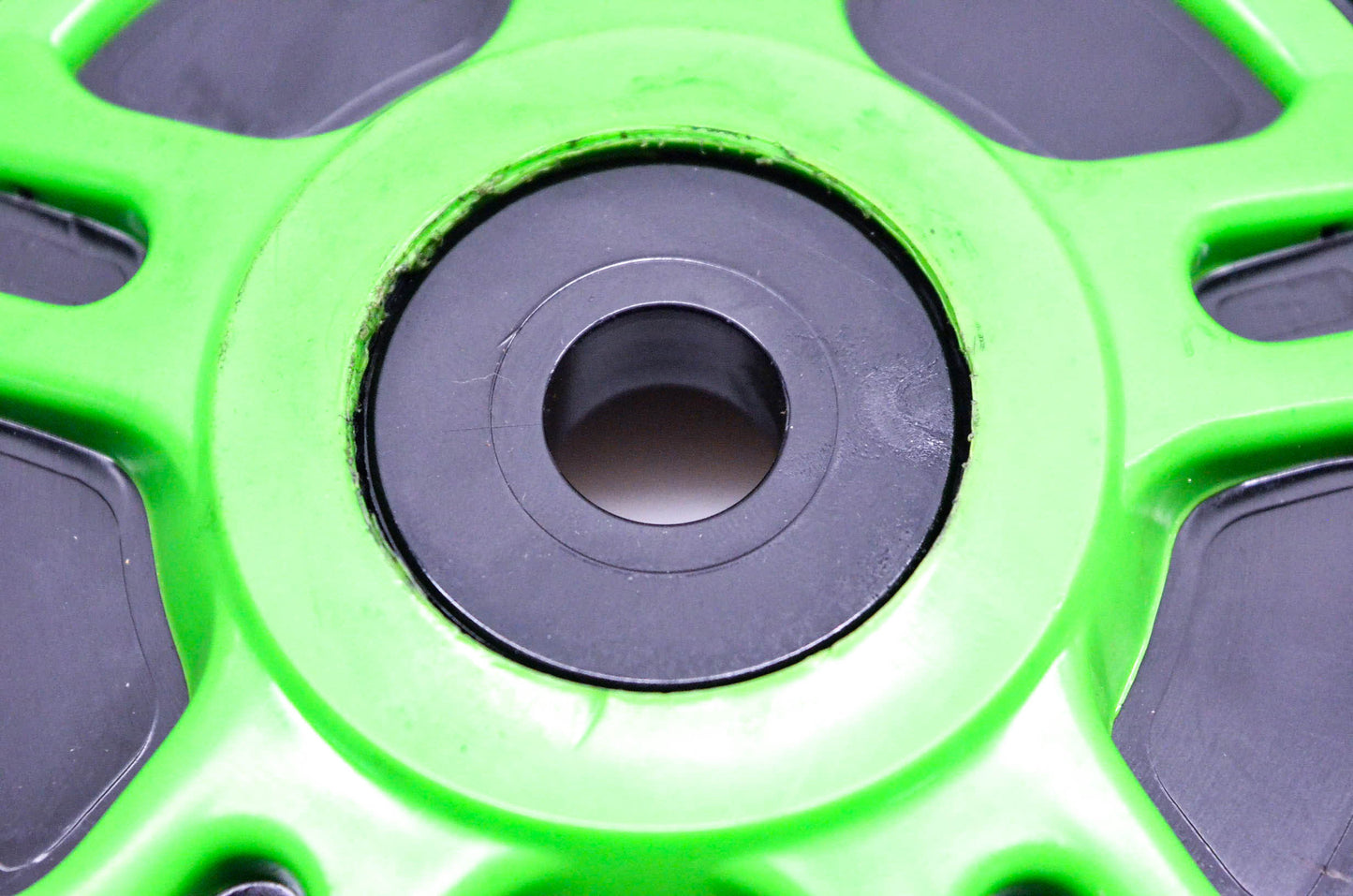 New OEM Arctic Cat 1604-691 R7125F/F2 Green Idler Wheel 5.63" NOS