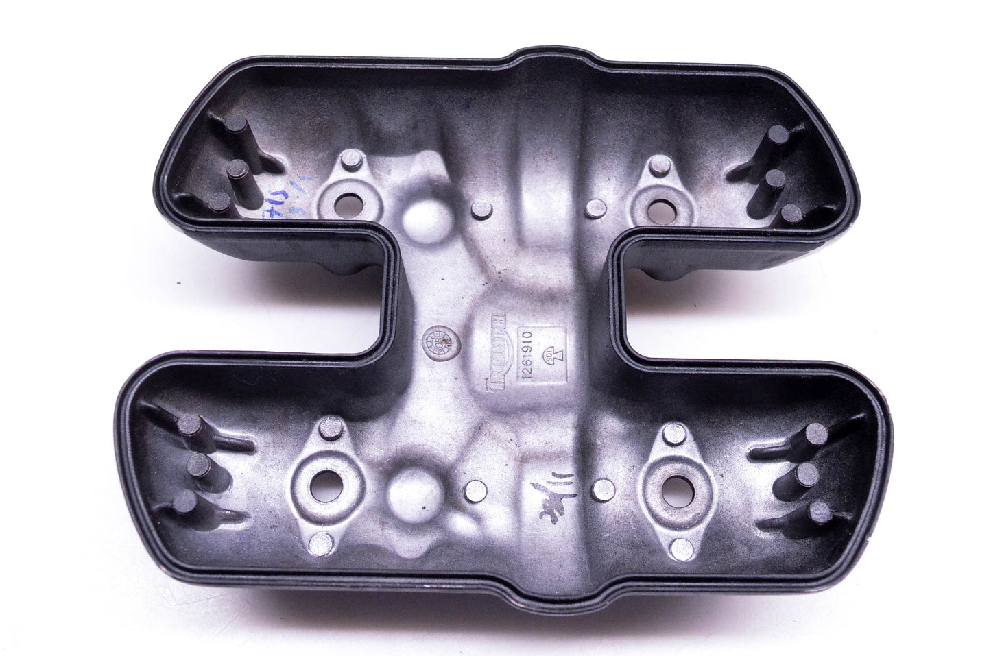 OEM Triumph T1261910 Bonneville T100 Head Cover