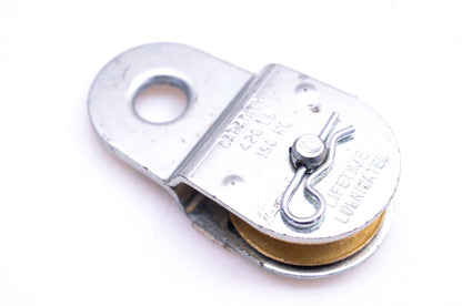 National Hardware 3213, N195-800 420lb Zinc Plated 1-1/2" Single Pulley NOS