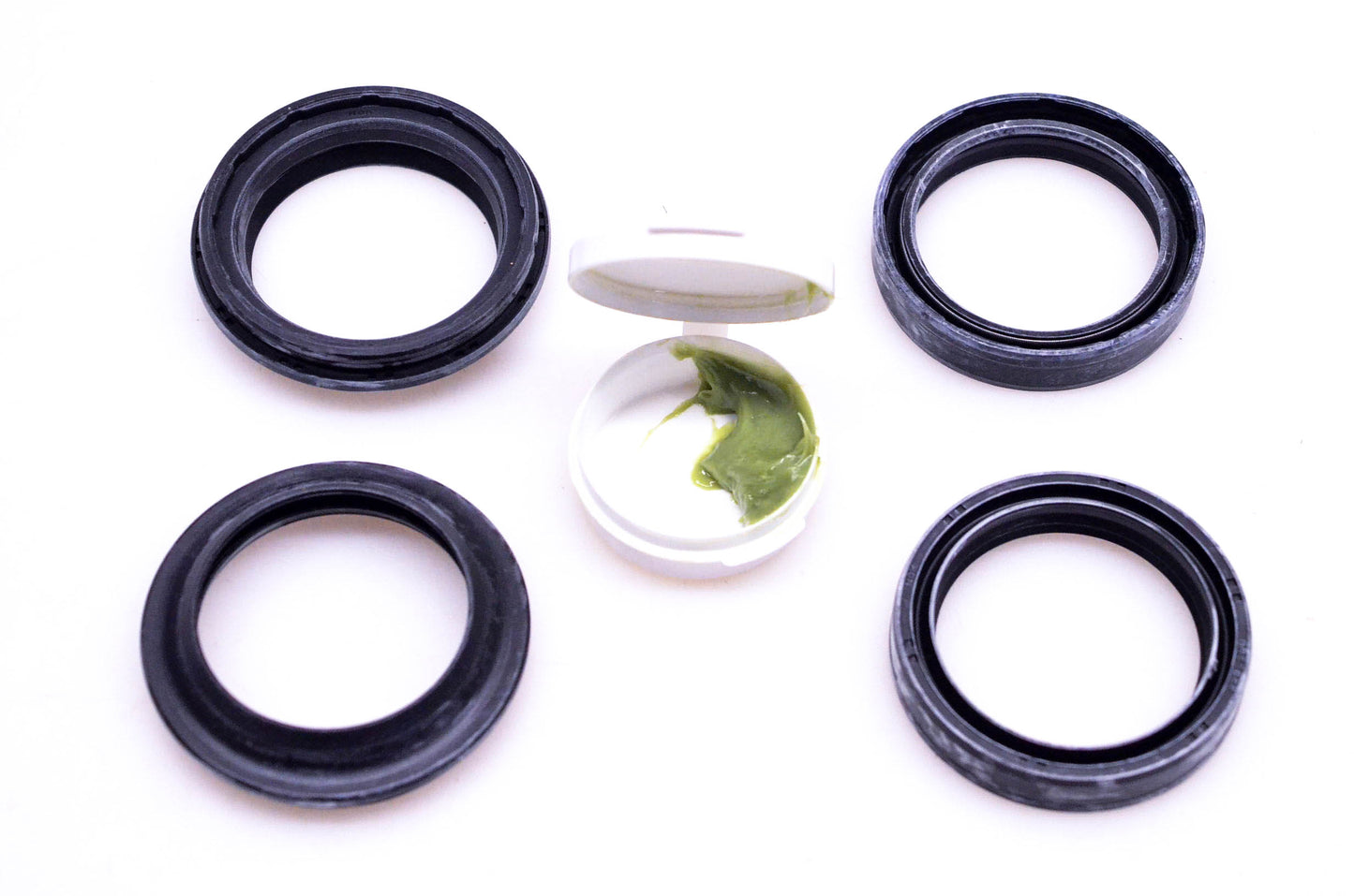 Aprilia 8123975, 04730-01 Fork Seal Kit NOS
