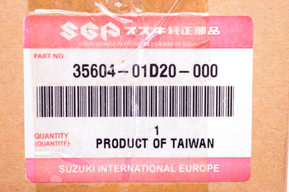 New OEM Suzuki 35604-01D20-000 Left Rear Turn Signal NOS